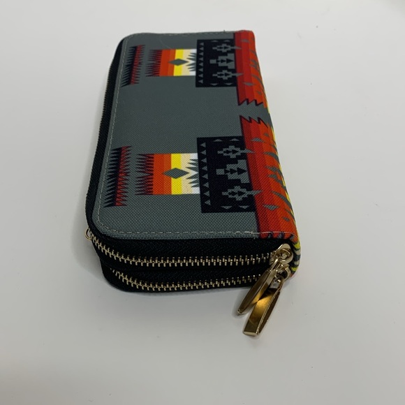 Aztec Wallet | Bright Canvas Two Zipper Wallet | Hippie Travel Bag | Boho Print - Picture 4 of 7